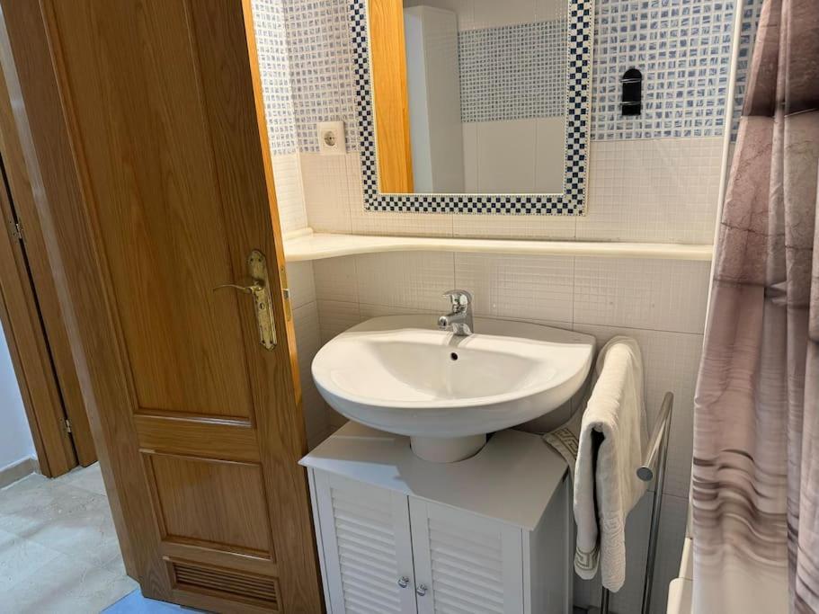 Апартаменты Apartamento Centro Historico Малага Экстерьер фото